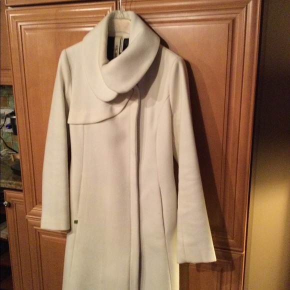 White wool coat size Medium - Picture 1 of 4